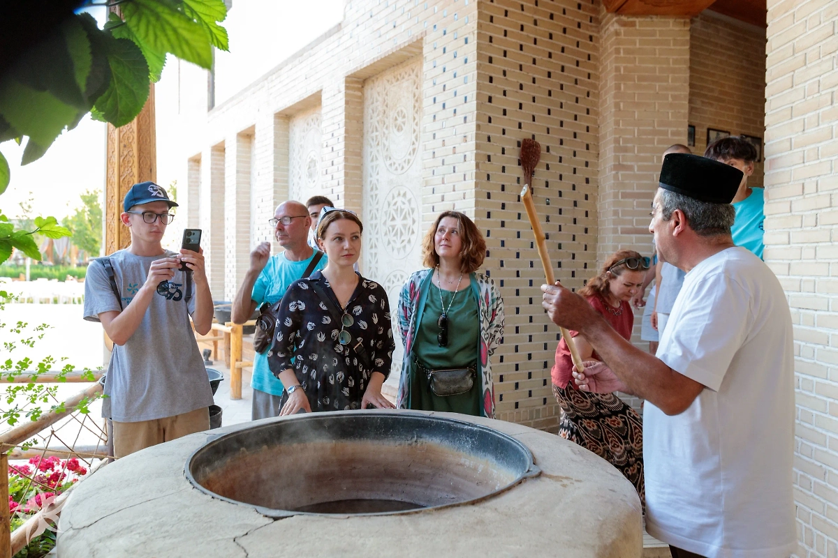 Команда Экспедиции «Путешествие в Сердце Евразии» посетила Самарканд . Фото © Предоставлено Life.ru