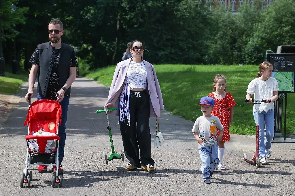 С 1 августа 2025 года изменятся суммы ряда компенсаций и доплат. Обложка © ТАСС / Сергей Фадеичев