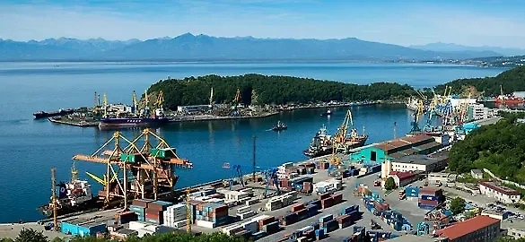 Обложка © port.kamchatka.ru