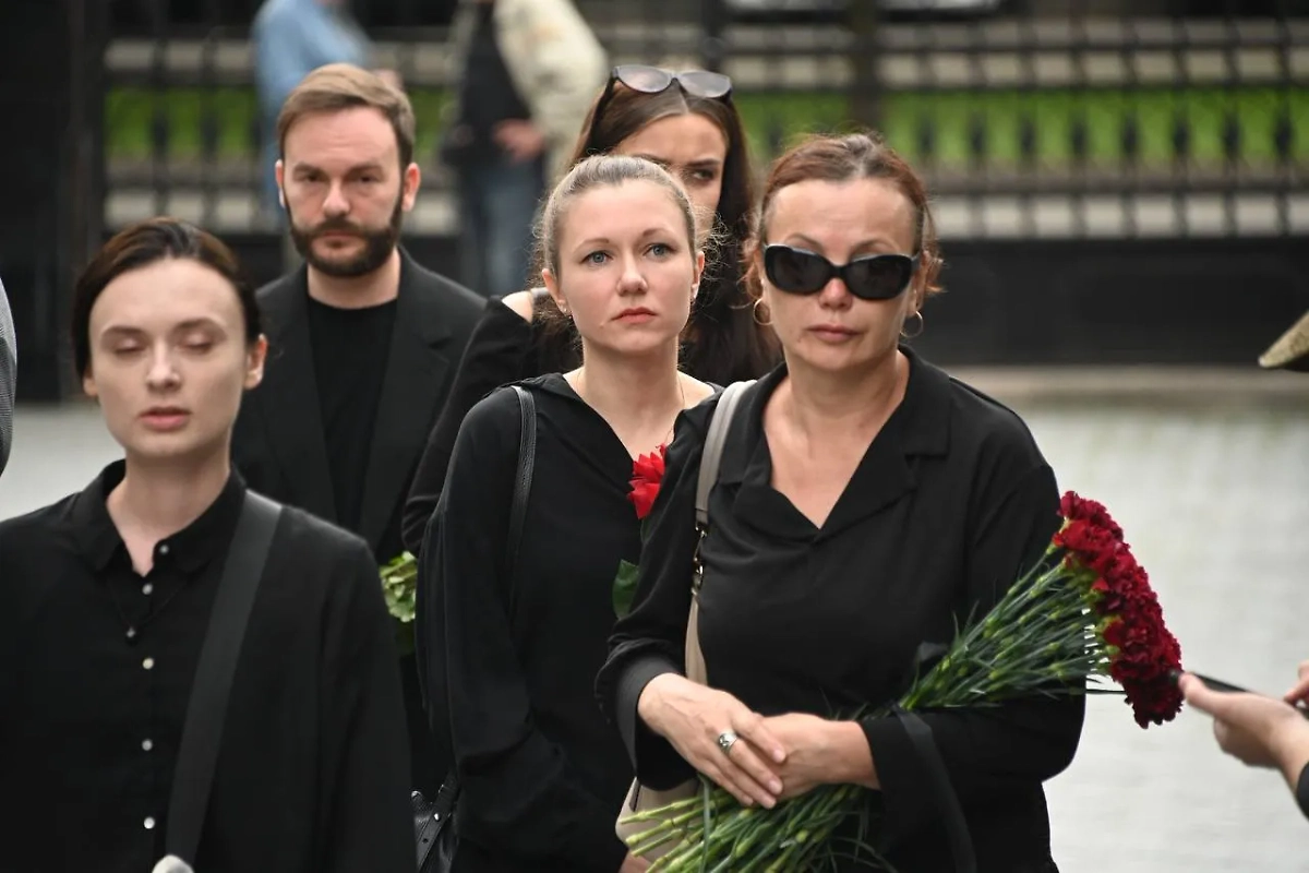 Прощание с режиссёром Юрием Карой проходит в Москве. Фото © Life.ru