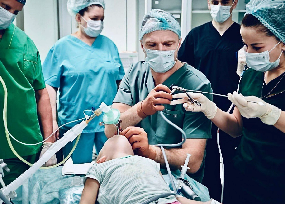 Операция по удалению инородного тела. Обложка © Предоставлено Life.ru