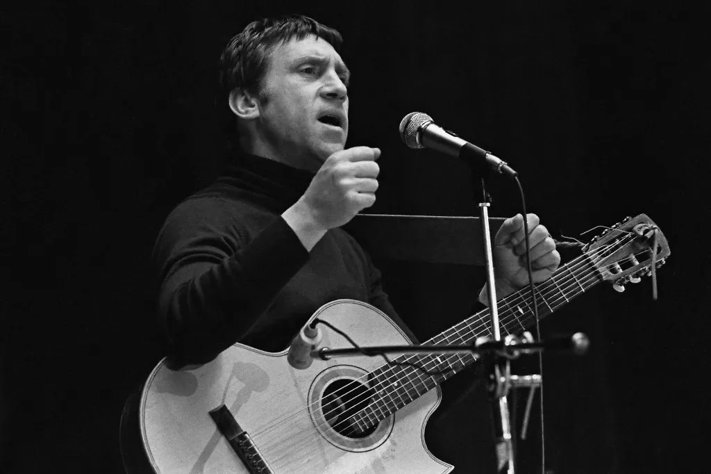 Владимир Высоцкий. Обложка © ТАСС / Сергей Метелица