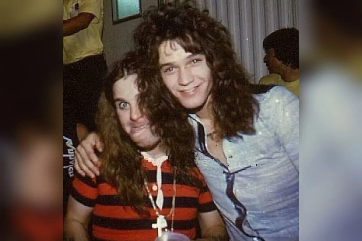 Невероятные выходки Оззи Осборна, которые шокировали весь мир. Фото © Instagram (признан экстремистской организацией и запрещён на территории Российской Федерации)/ therockandrollgallery