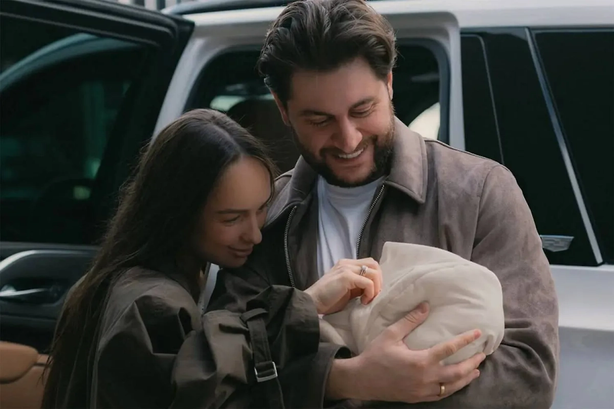 Дава и Мари. Обложка © Instagram (признан экстремистской организацией и запрещён на территории Российской Федерации) / dava_m