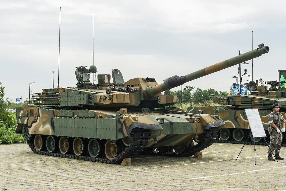 Танки К2. Обложка © Shutterstock / FOTODOM / Flying Camera