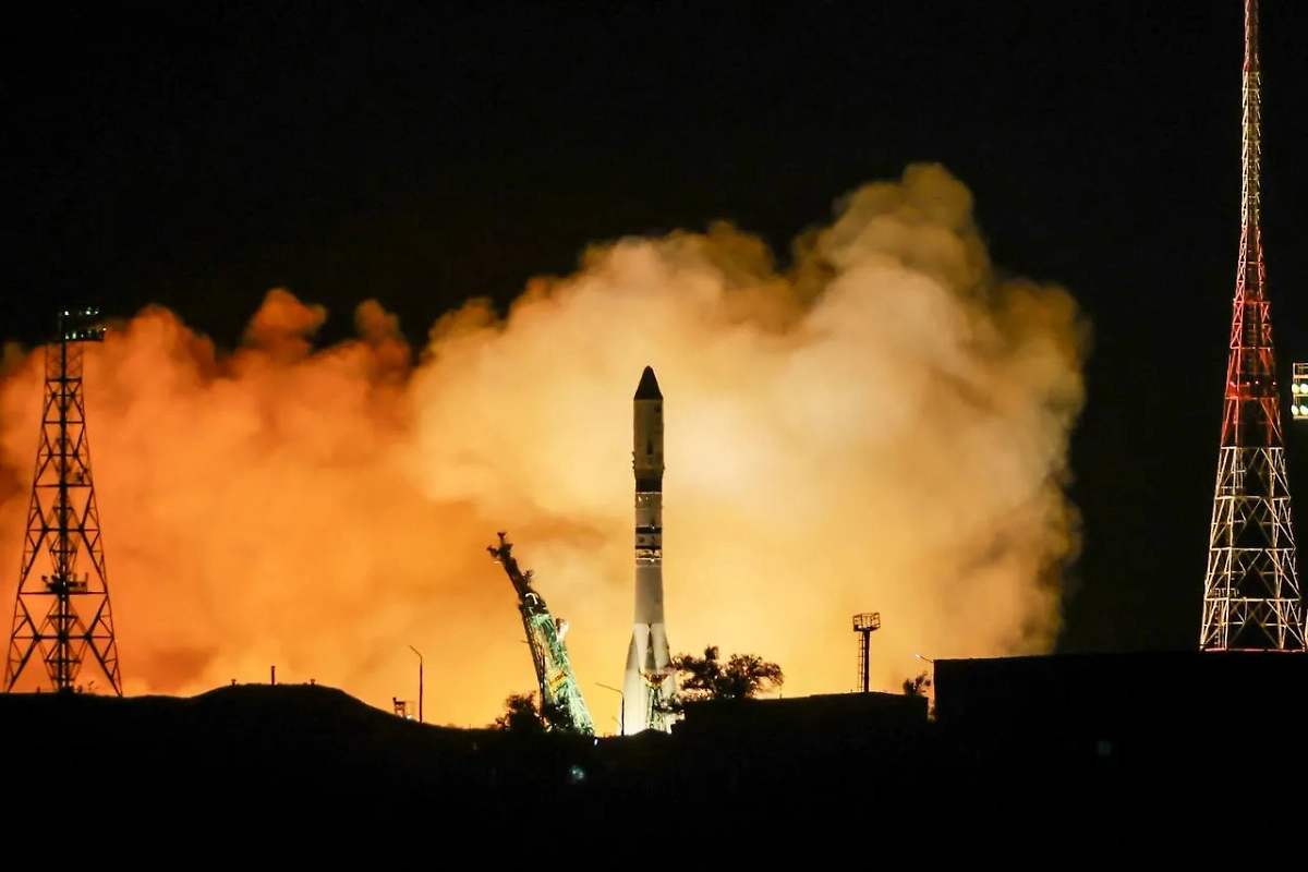 Старт «Союз-2.1А» с Байконура. Обложка © Telegram / Госкорпорация «Роскосмос»