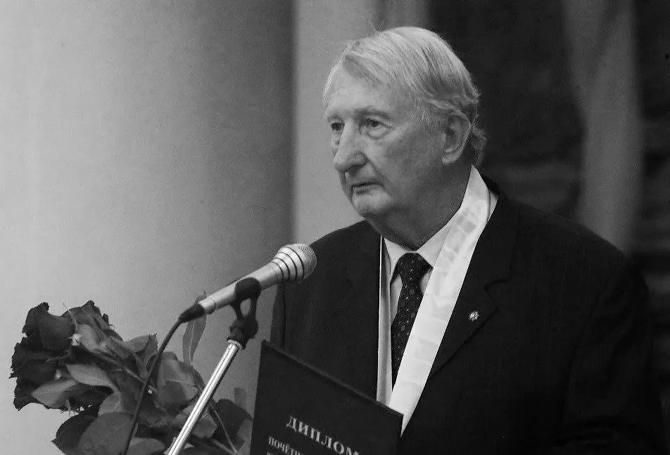 Князь Александр Трубецкой. Обложка © Летопись Московского университета