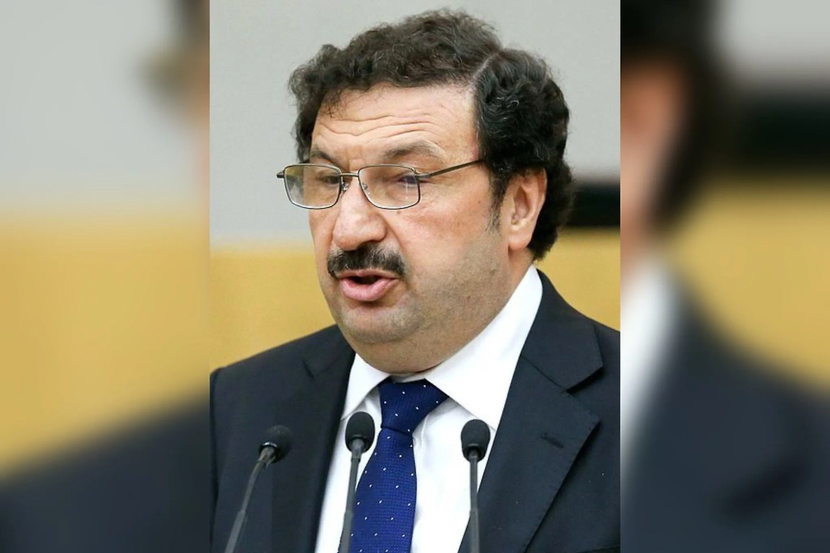 Владимир Мау. Обложка © Wikipedia/ duma.dov.ru