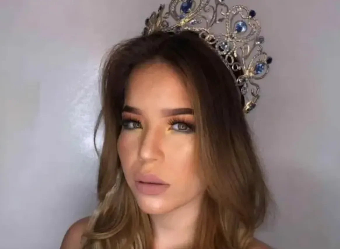 Обложка © х / Alina Manrique Cedeño