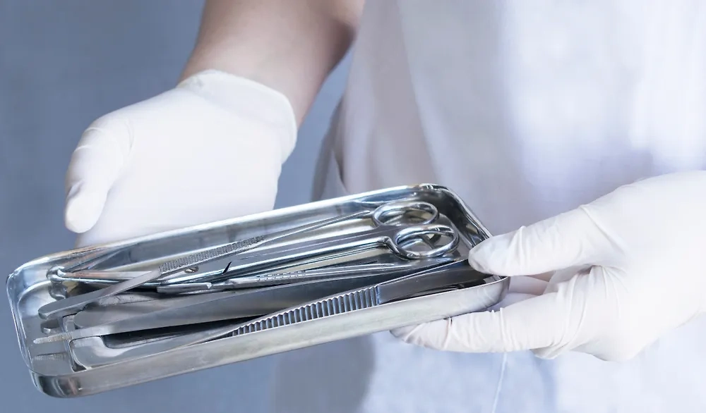 Обложка © Shutterstock / FOTODOM / LarysaLitvin