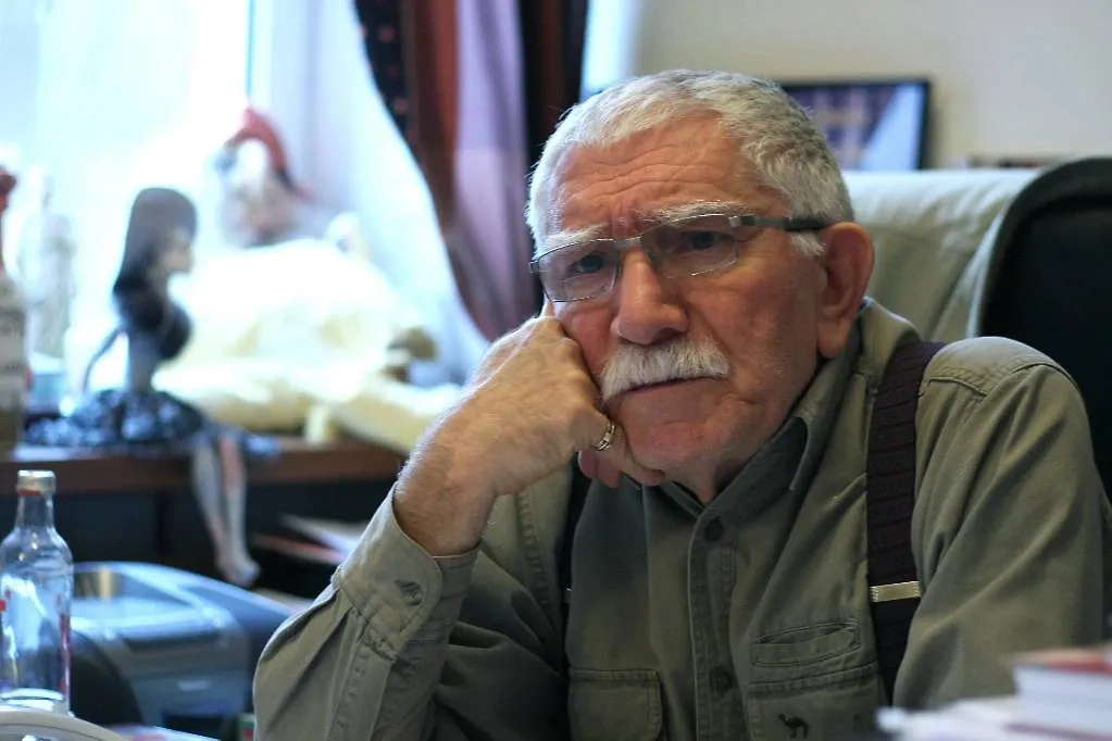 Фактический брак у Армена Джигарханяна состоялся довольно рано. Это была Алла Ванновская. Фото © ТАСС / Вадим Тараканов