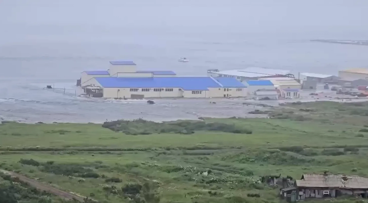 Северо-Курильск. Фото © Telegram / SakhShip