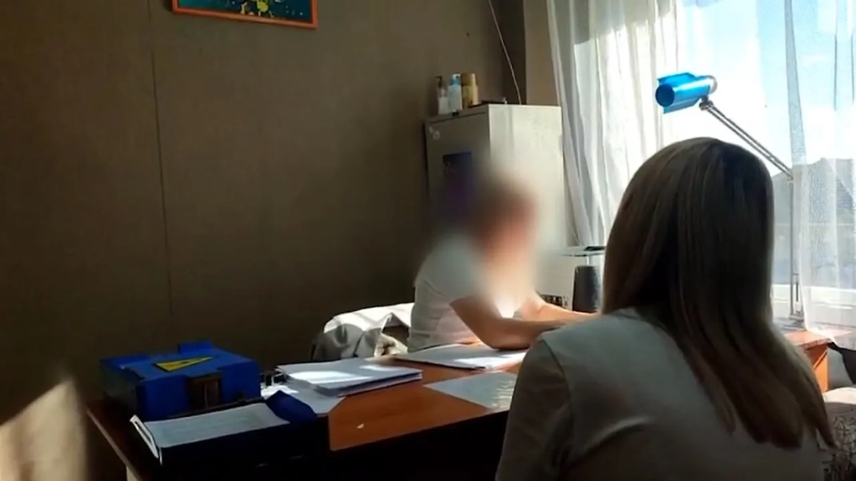 Усольчанка притворилась пропавшим на СВО братом и вытянула 120к с его жены. Обложка © Telegram / Babr Mash