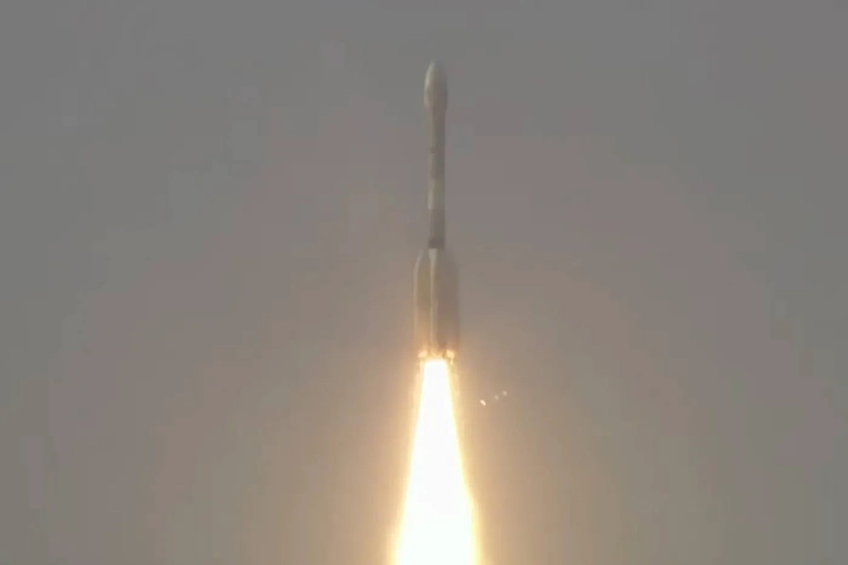 Ракета-носитель ISRO GSLV. Обложка © X / NASA