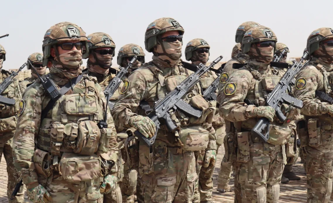 ВС РФ. Обложка © Минобороны РФ