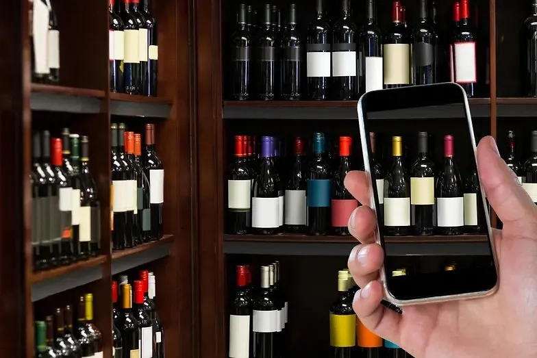 Обложка © Shutterstock / FOTODOM / vectorfusionart