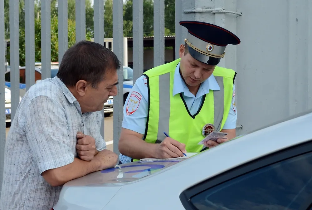 Обложка © Shutterstock / FOTODOM / Free Wind 2014