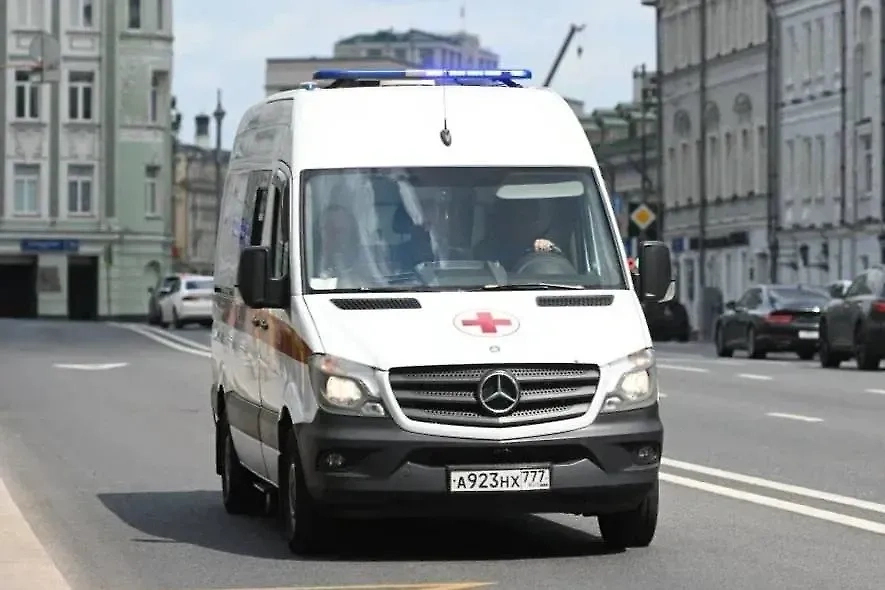 Машина скорой помощи. Обложка © Life.ru