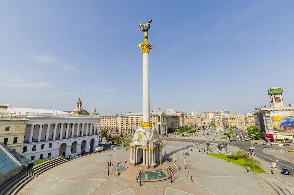 Обложка © Shutterstock / FOTODOM / Igor Rozhkov