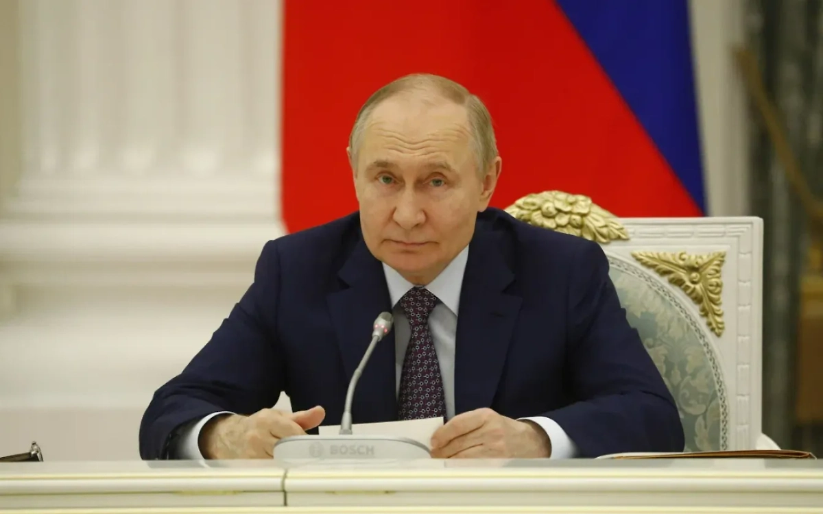 Владимир Путин. Обложка © Life.ru