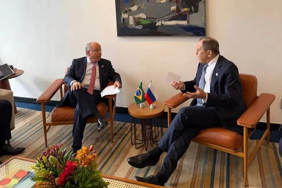 Сергей Лавров с Мауро Виейрой. Обложка © Telegram / Мария Захарова