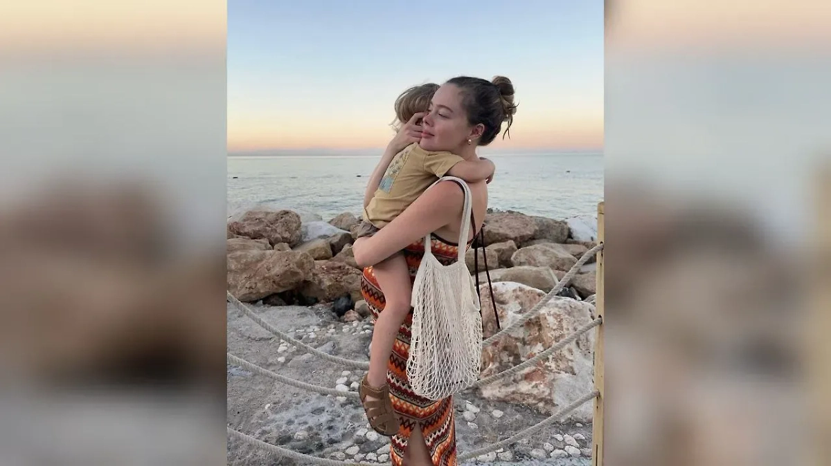 Певица Дарья Шашина с округлившимся животиком и сыном. Обложка © Instagram (признан экстремистской организацией и запрещён на территории Российской Федерации) / dariachebanov