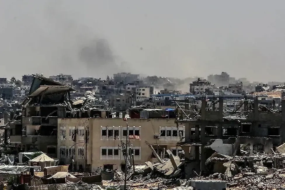 Обложка © Shutterstock / FOTODOM / Anas-Mohammed