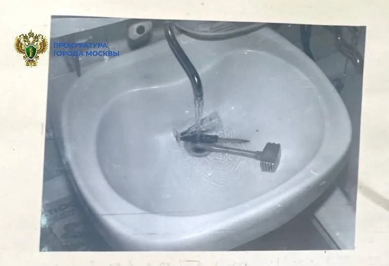 Улики с места убийства в 1993 году. Фото © Telegram / Прокуратура Москвы