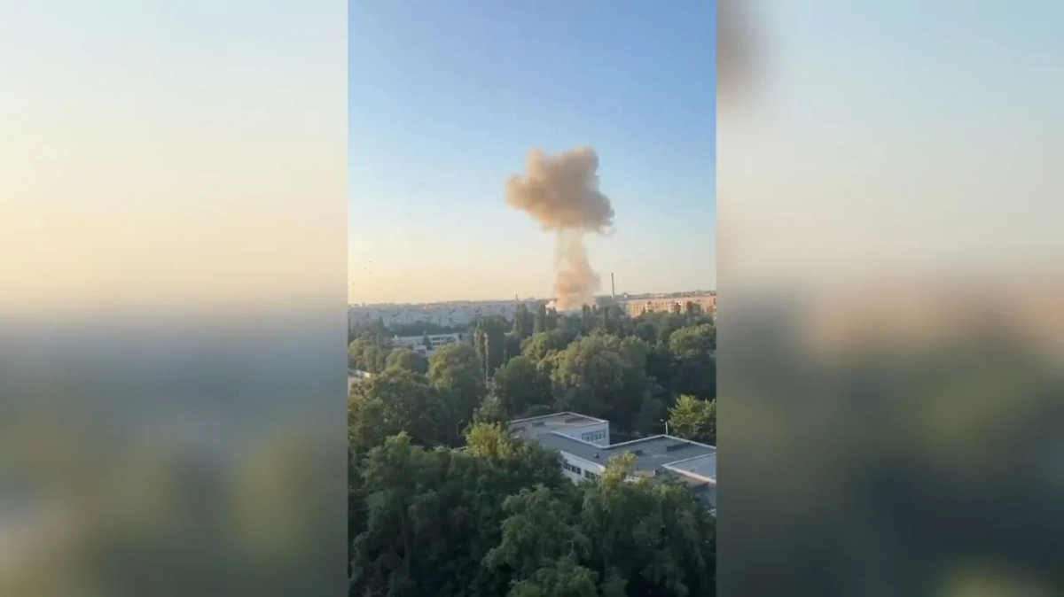 Взрывы слышны в Харькове. Обложка © X / NotindifVarvara