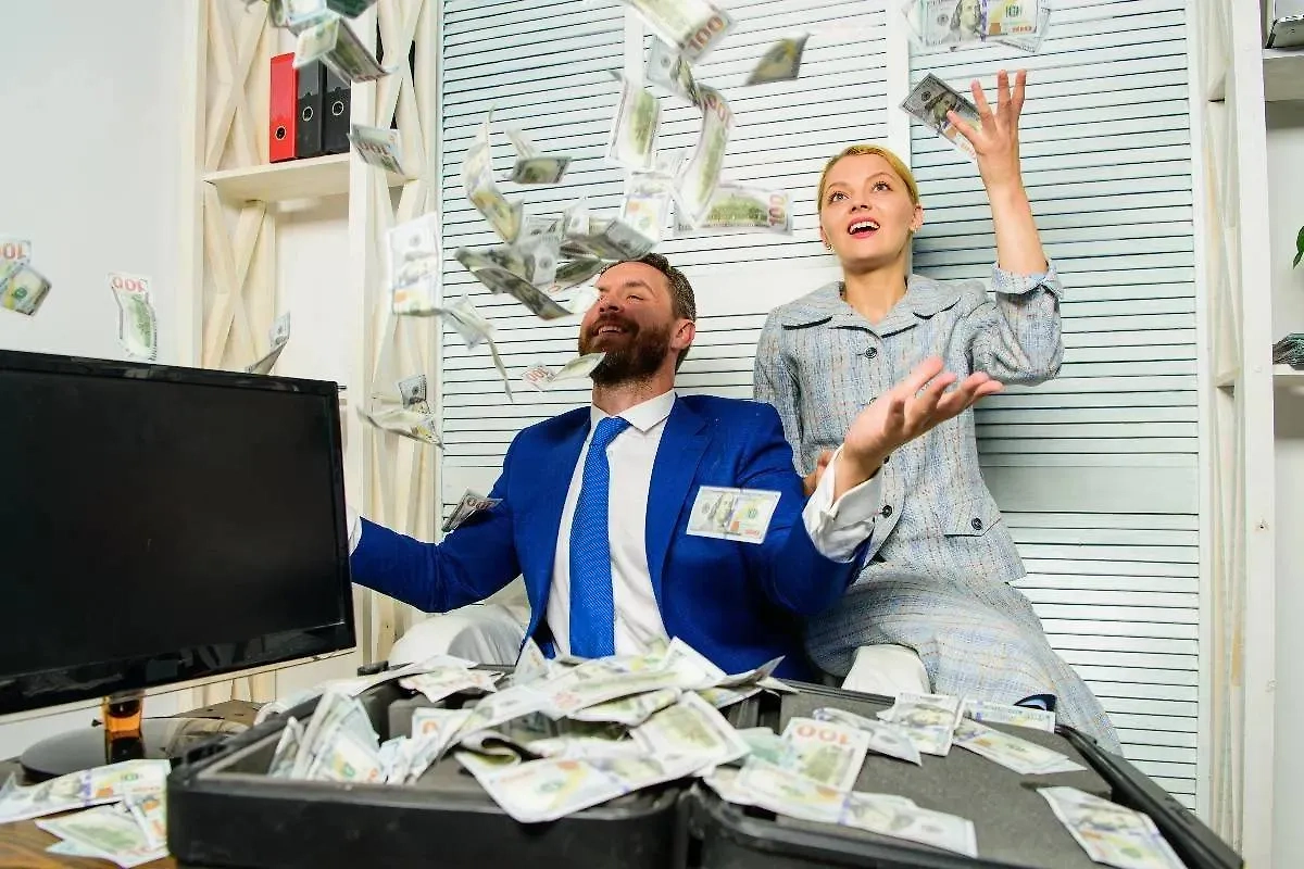 С 1 сентября вступают в силу изменения в Трудовой кодекс. Обложка © Shutterstock / FOTODOM / Just dance