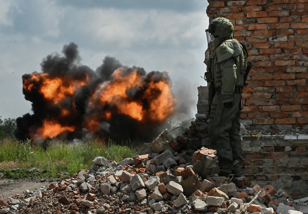 Армия России уничтожает позиции ВСУ в Днепропетровской области. Обложка © РИА «Новости» / Станислав Красильников