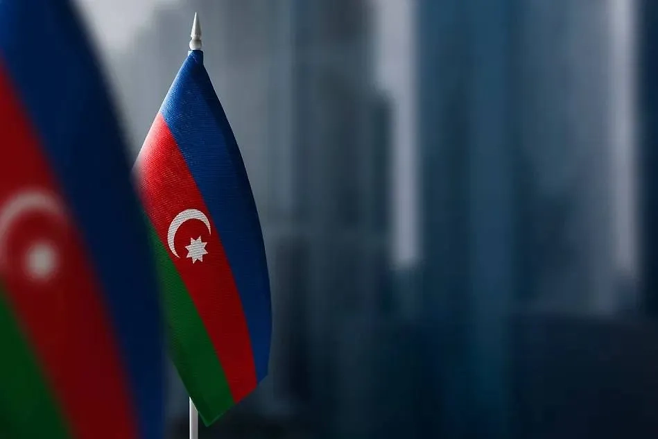 Обложка © Shutterstock / FOTODOM / BUTENKOV ALEKSEI