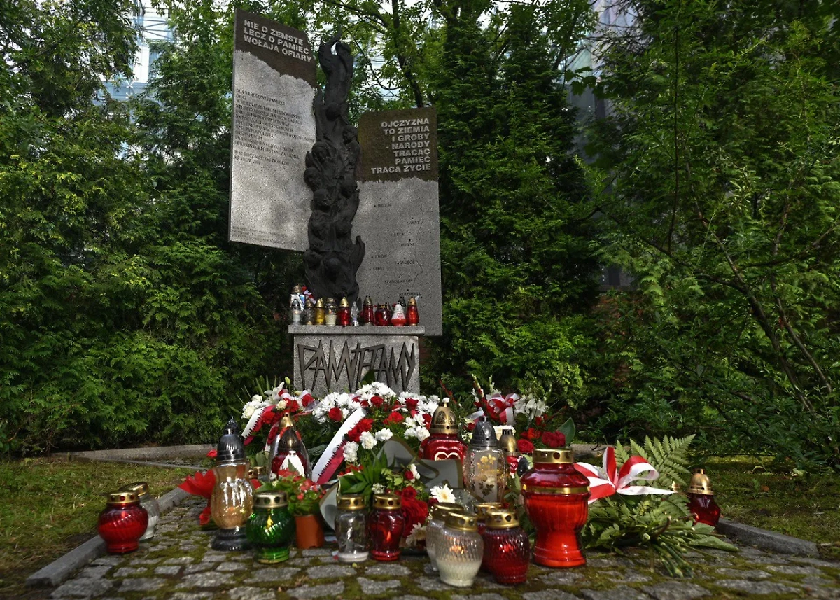 Памятник жертвам украинского геноцида на Волыни. Фото © Gettyimages / NurPhoto