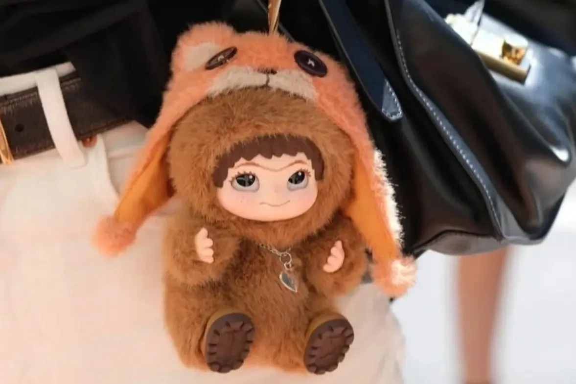 Вакуку — это милый дикарь из джунглей. По крайней мере, так написано на официальном сайте. Фото © Instagram (признан экстремистской организацией и запрещён на территории Российской Федерации) / letsvan_official