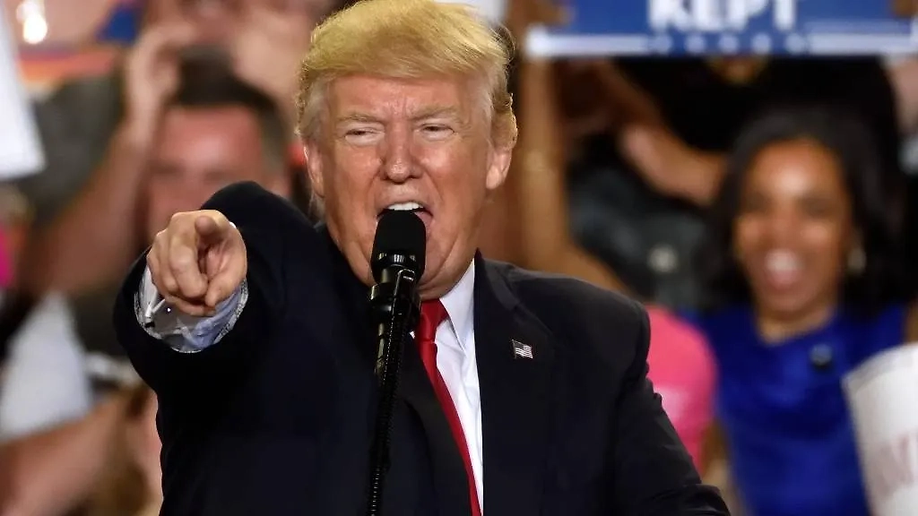 Обложка ©Shutterstock / FOTODOM / Evan El-Amin