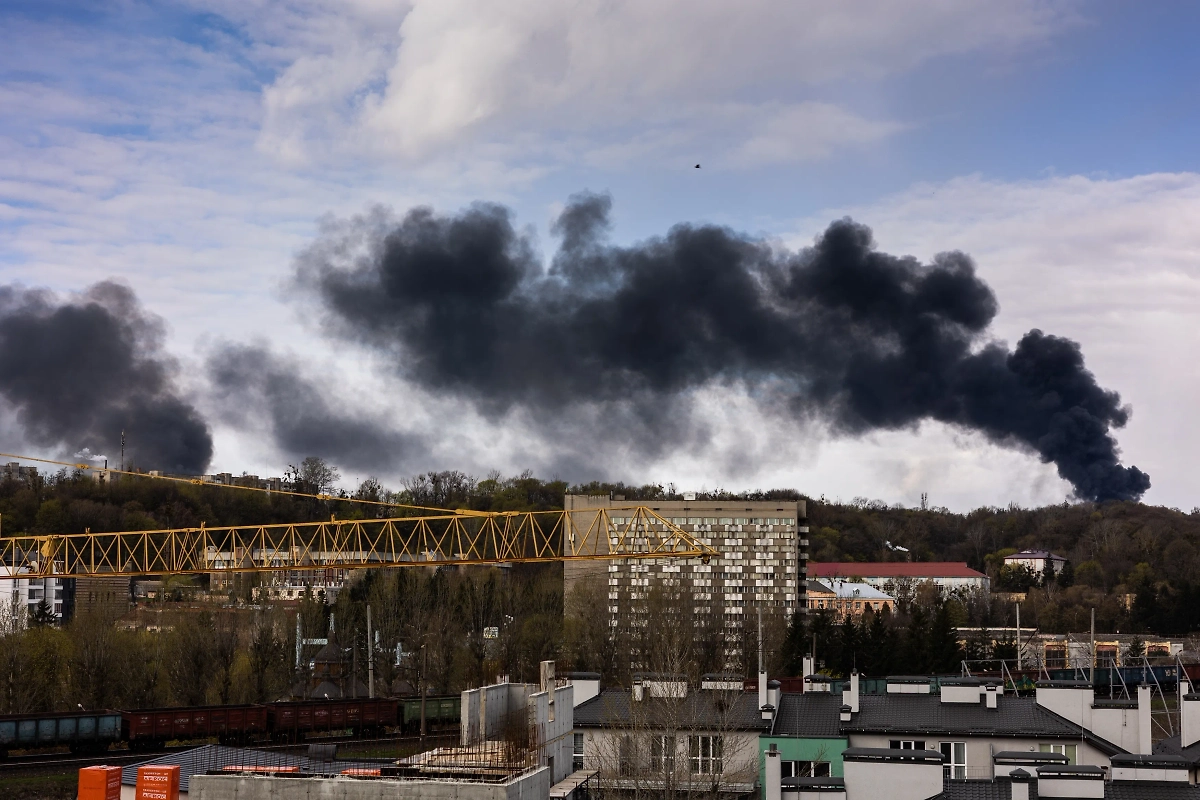 Обложка © Shutterstock / FOTODOM / Sodel Vladyslav
