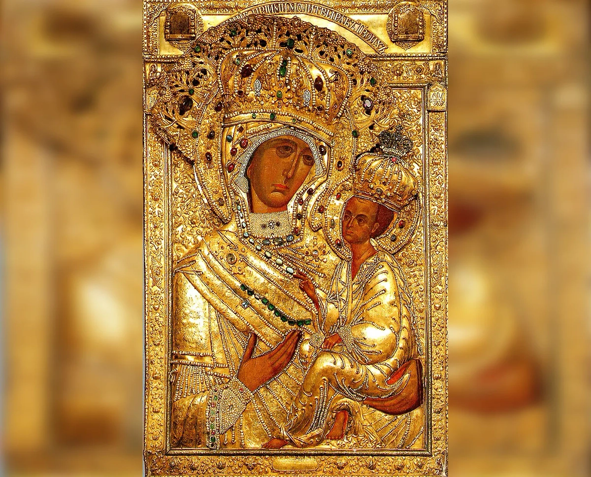Тихвинская икона Божией Матери в окладе. Фото © Wikipedia / РПЦ