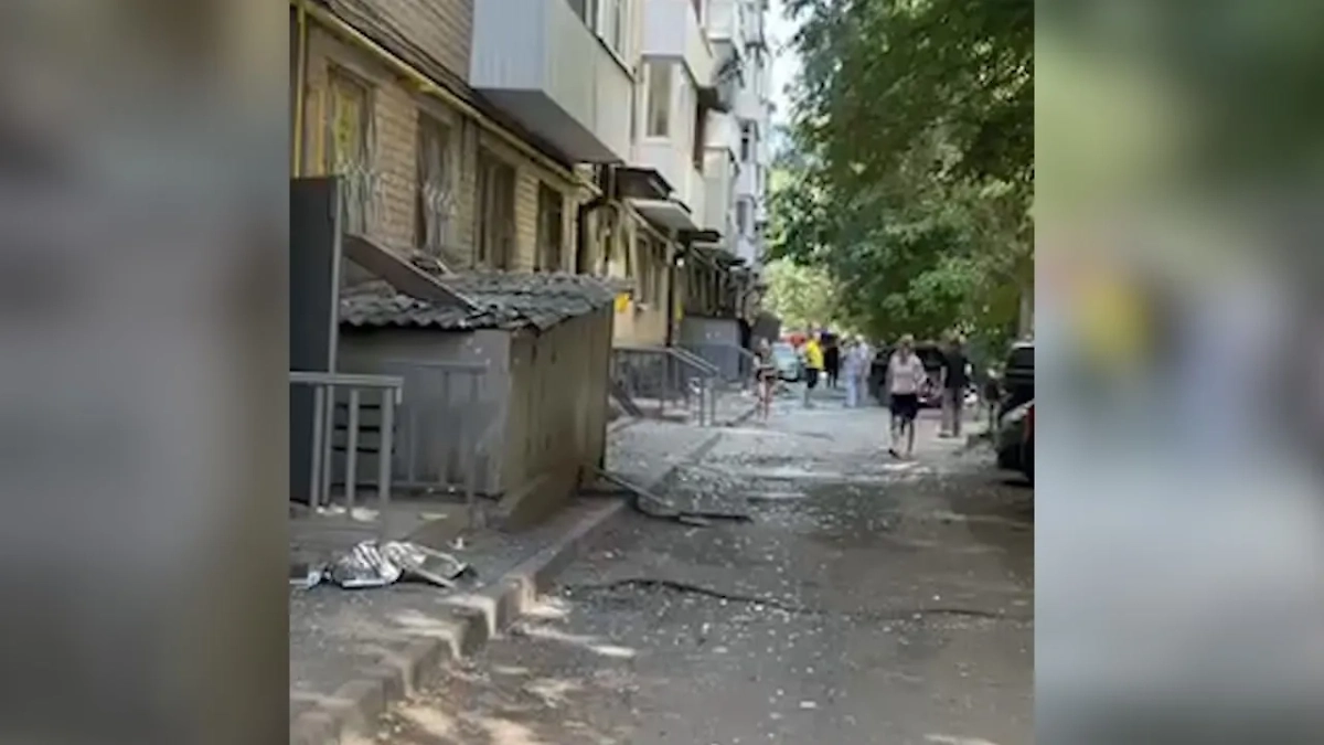 Обложка © SHOT