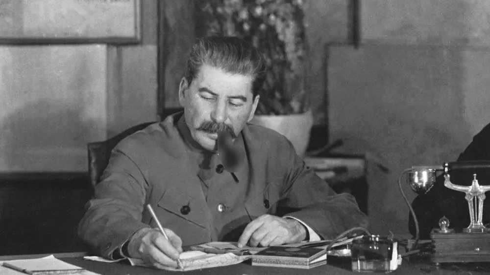 Иначе никак не назвать. Он принципиально сторонился новых вещей. Интересно почему? Фото © ТАСС / Фёдор Кислов