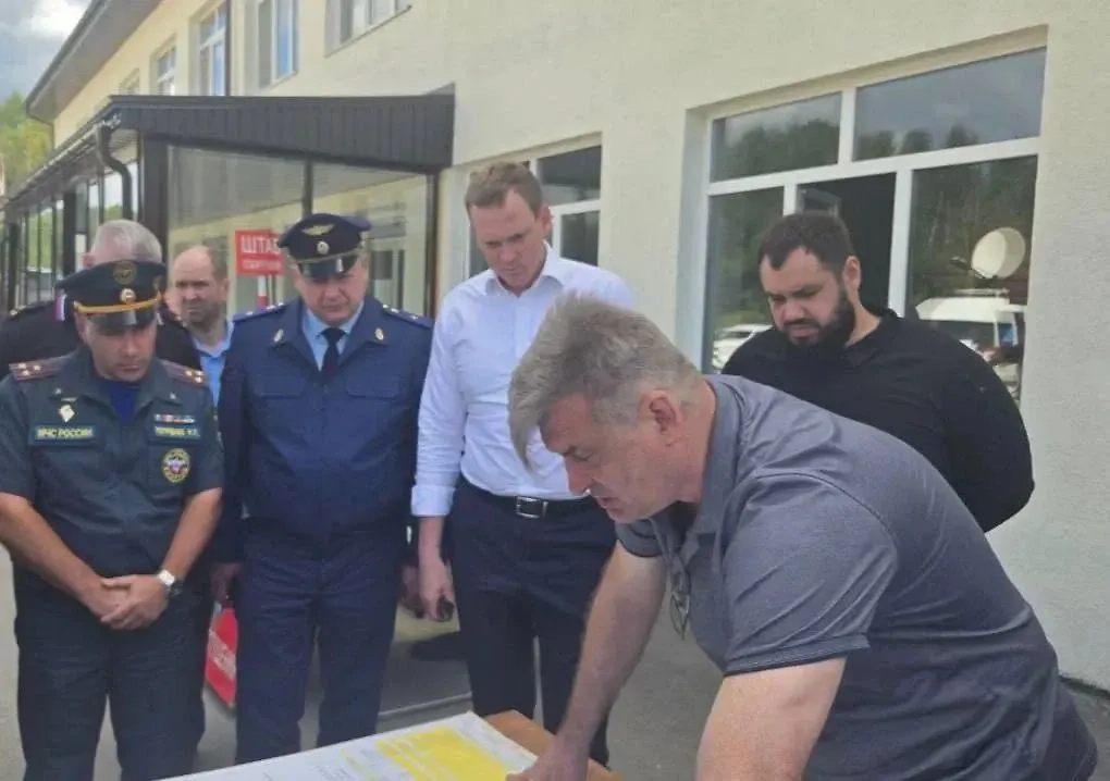 Собрание оперштаба Рязанской области. Обложка © Telegram / Павел Малков