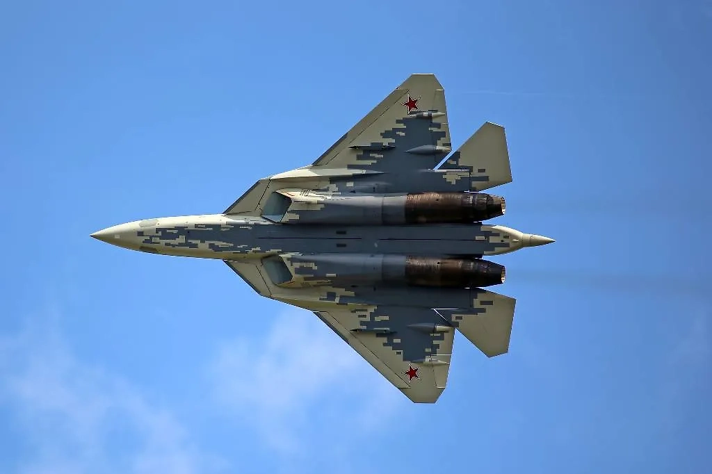 Обложка © Shutterstock / FOTODOM / Kosorukov Dmitry