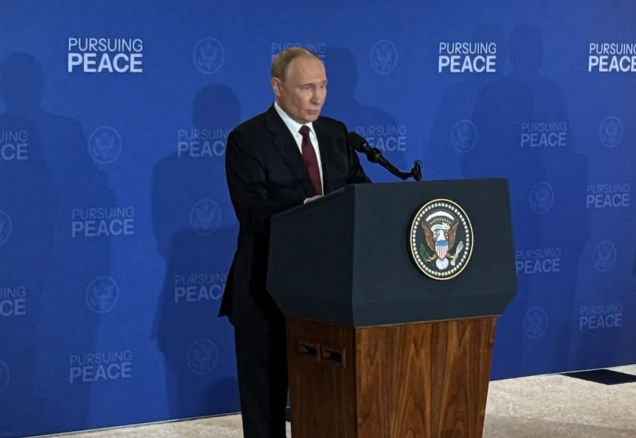 Владимир Путин. Обложка © Life.ru