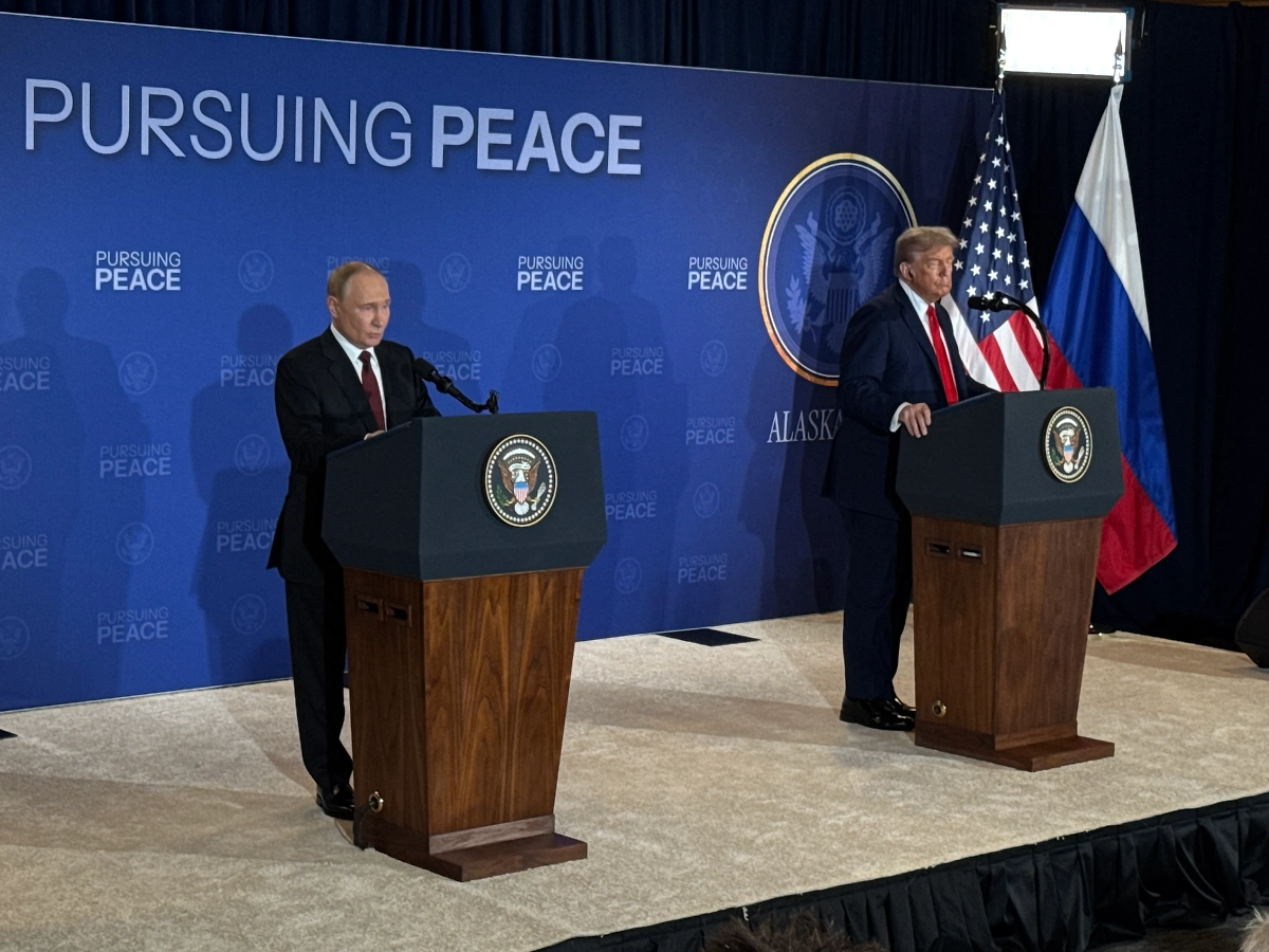 Пресс-конференция Владимира Путина и Дональда Трампа. Обложка © Life.ru