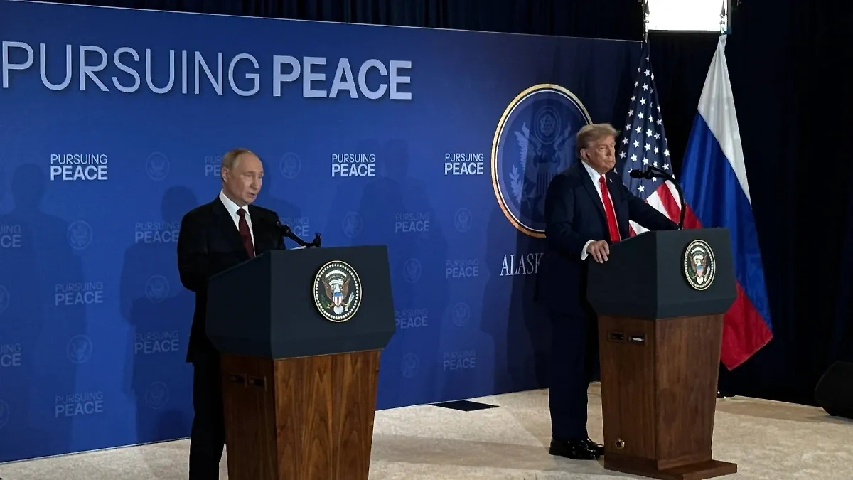 Владимир Путин и Дональд Трамп. Обложка © Life.ru