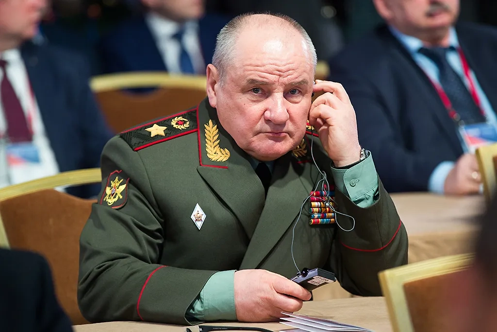 Павел Попов. Обложка © ТАСС / Сергей Бобылев