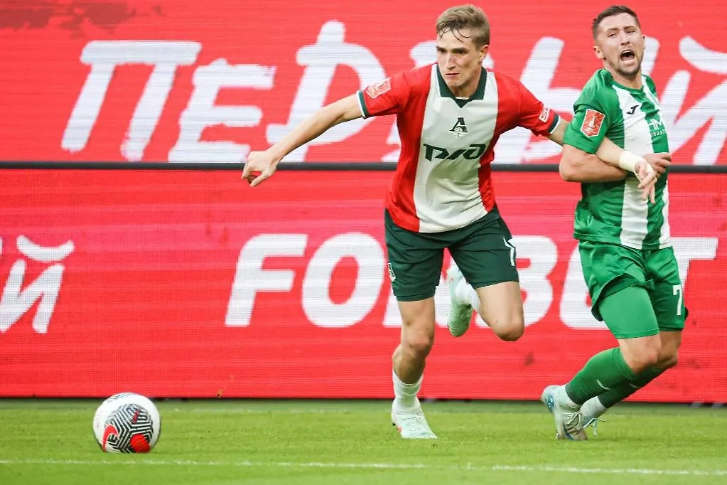 Илья Самошников (слева). Обложка © ТАСС / Сергей Фадеичев