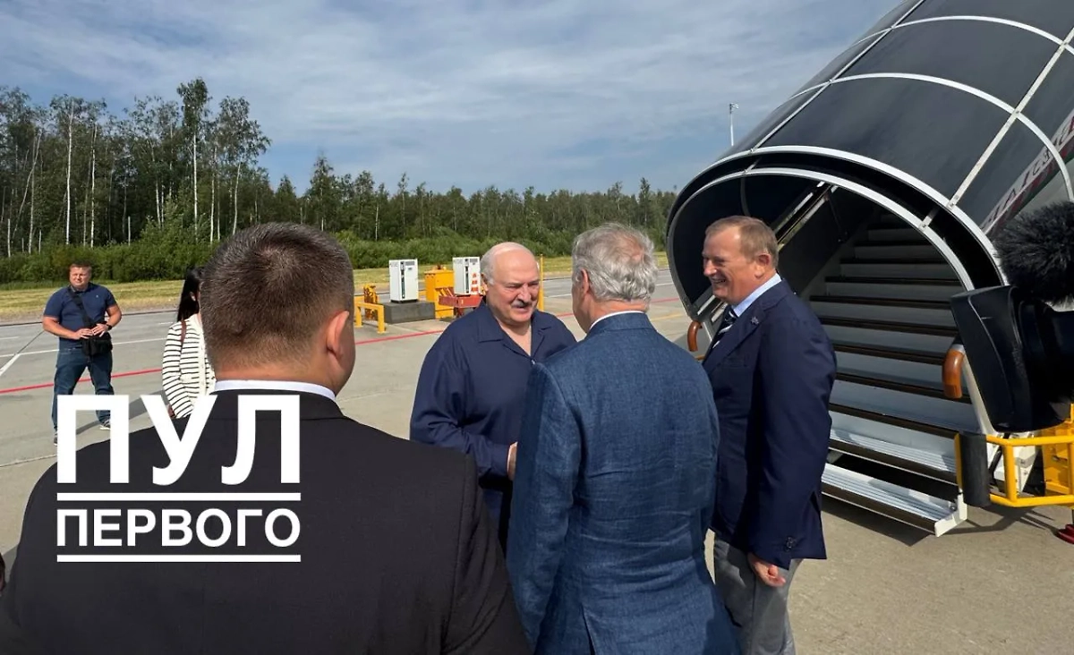 Александр Лукашенко прибыл в Санкт-Петербург. Фото © Telegram/Пул Первого