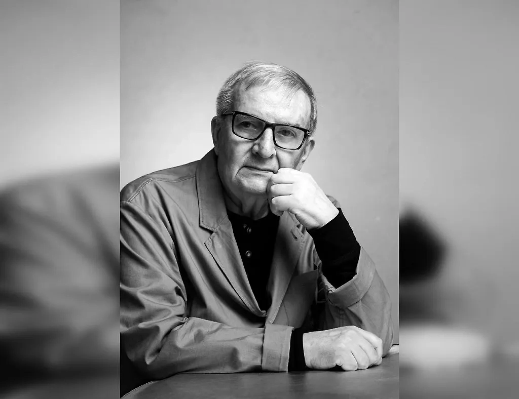 Юрий Ерёмин. Обложка © VK / Театр Моссовета