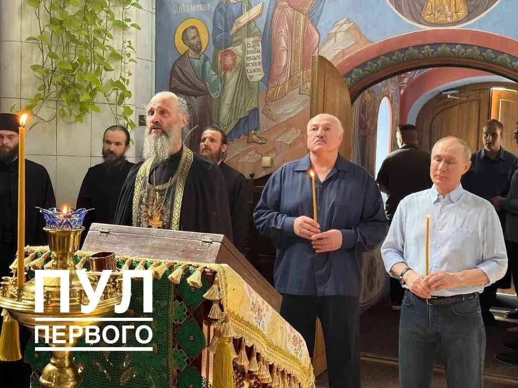 Путин, Лукашенко и его сын Николай (позади). Фото © Telegram / Пул Первого