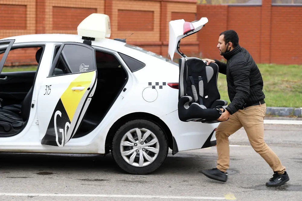 Что проверяют в 2025 году при перевозке детей — новые требования. Фото © РИА Новости / Максим Богодвид